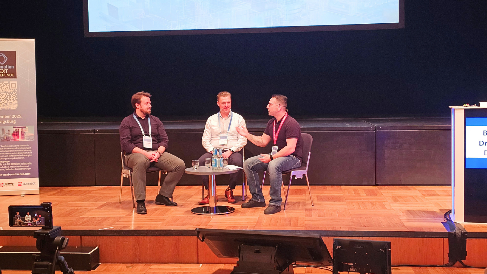 Automation Next Conference 2025 - Diskussionsrunde mit Bernhard Richter, Alexander Blass und Andre Scholz. Diskussion über Humanoide Roboter gegen Fachkräfte-Mangel auf dem Shopfloor.  